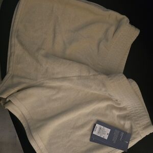 Universal Thread Cream Women Shorts